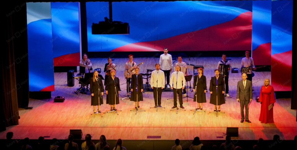 Светодиодные кулисы и экран для сцены