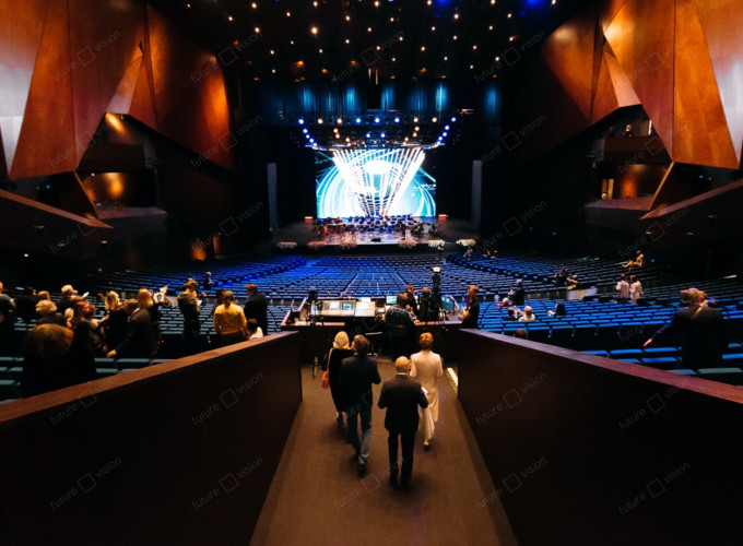 Светодиодный экран для конгресс-центра МВЦ «Екатеринбург-Экспо»