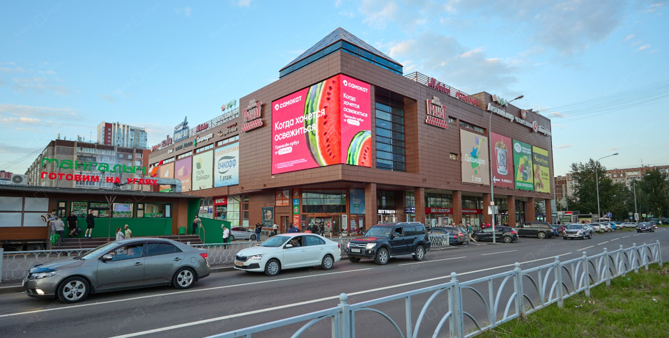 Медиафасад ТРЦ Гранат г. Екатеринбург