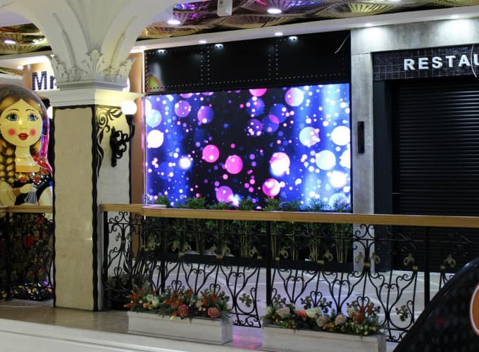 2 LED экрана в ресторане Мистер Чанг (Пассаж), г. Екатеринбург