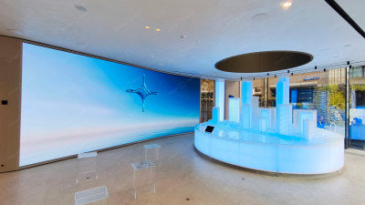 Светодиодная стена, офис продаж LEGENDA