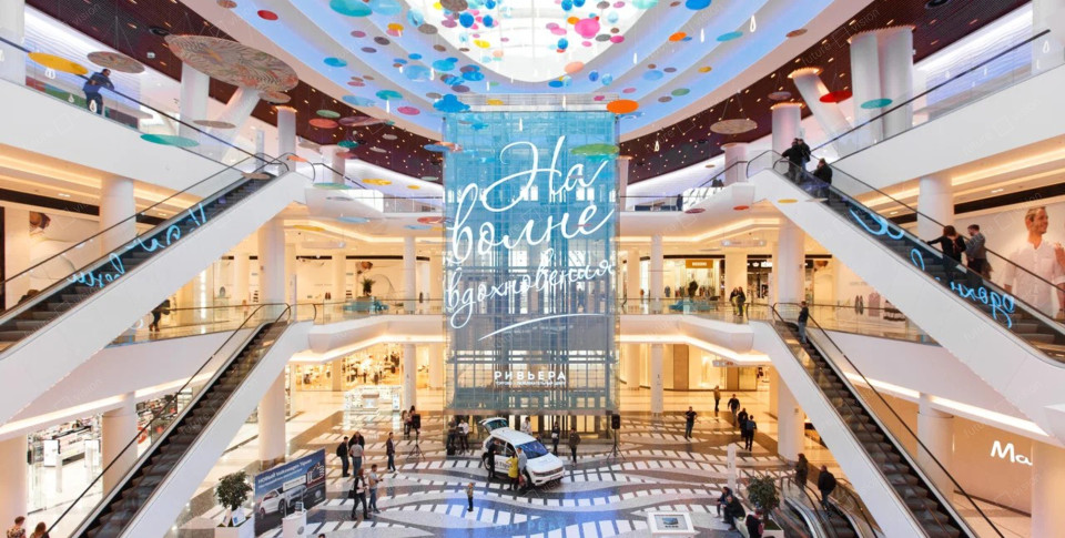 Прозрачный светодиодный экран ТРЦ «Ривьера», Москва