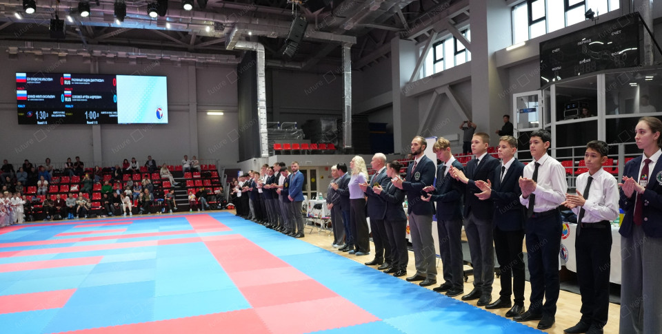 Два светодиодных экрана «Сахалин Арены»